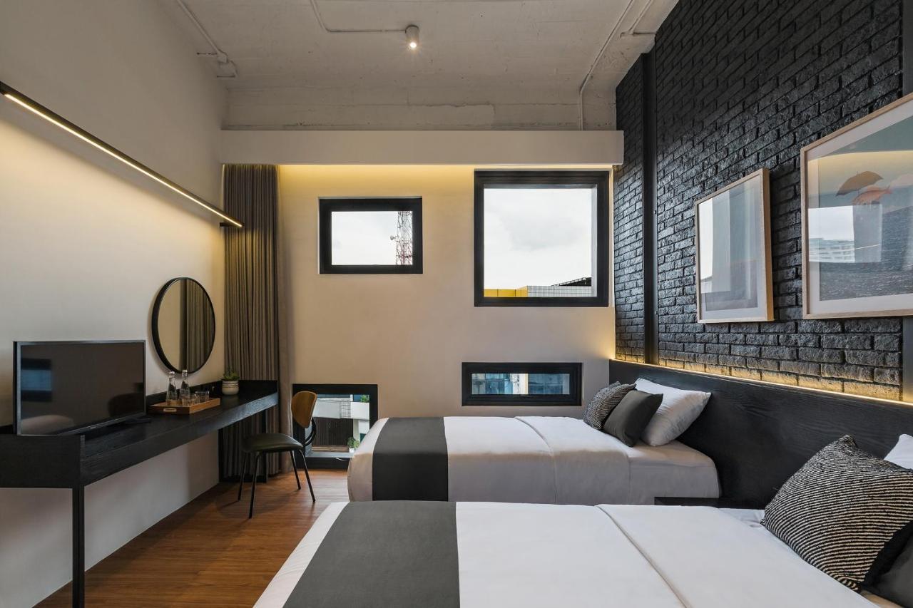 Qub Rooms Semarang Kültér fotó