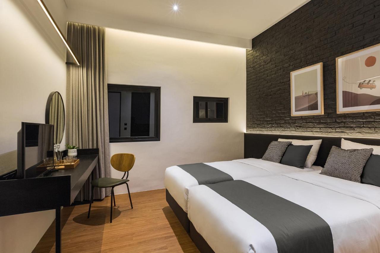 Qub Rooms Semarang Kültér fotó