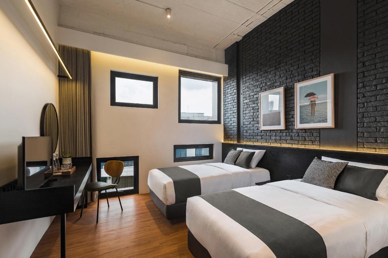 Qub Rooms Semarang Kültér fotó